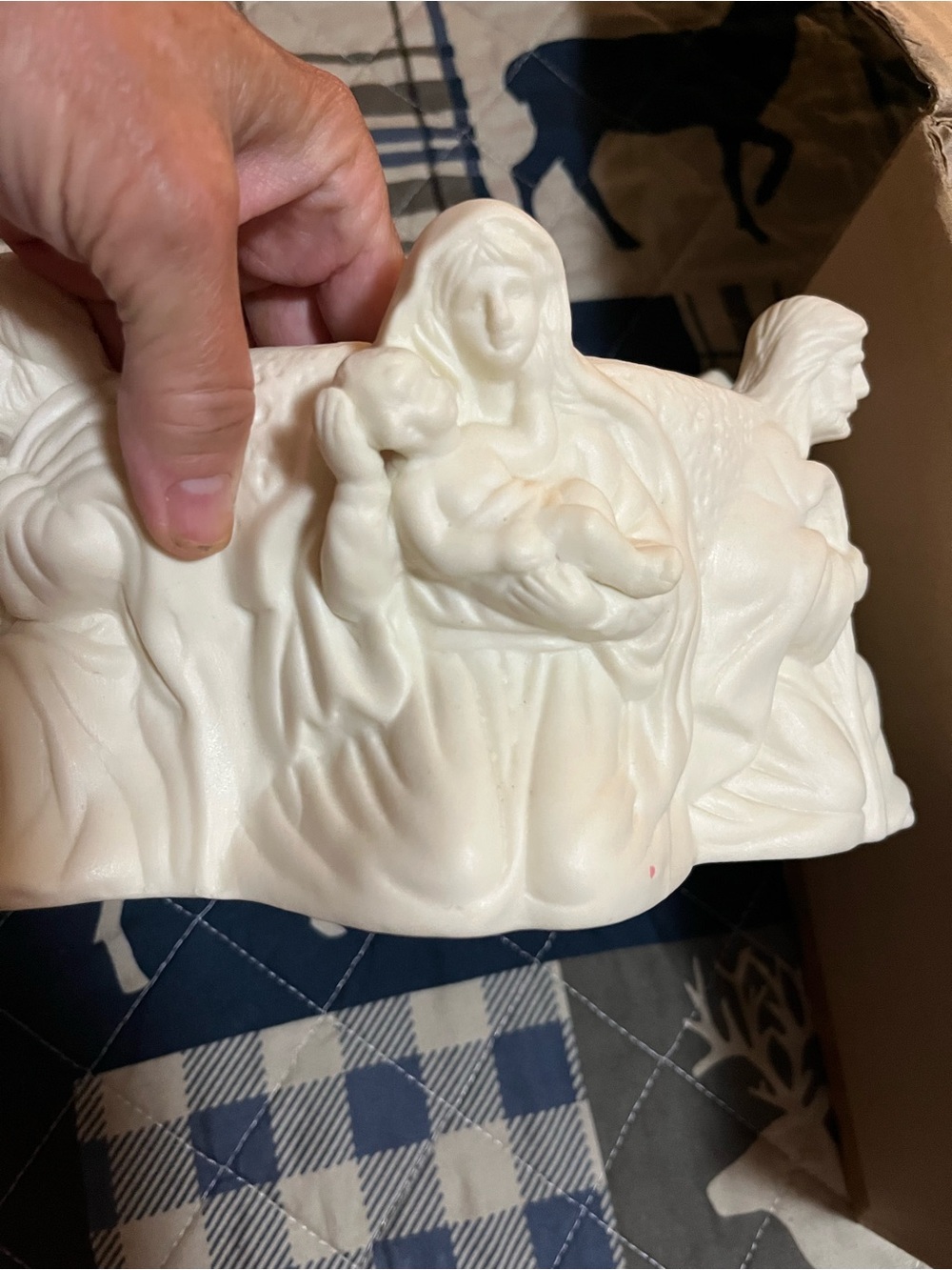 NIB RARE NATIVITY CIRLE CANDLE HOLDER